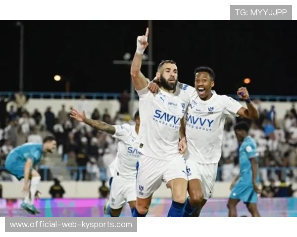 本泽马首秀大放异彩，沙特新月迎来首胜